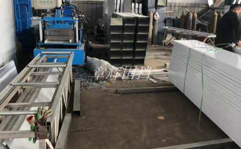 金屬圍擋施工中如何保障施工人員的安全?(探究金屬圍擋施工中的安全保障措施) 金屬圍擋施工中如何保障施工人員的安全?(探究金屬圍擋施工中的安全保障措施)