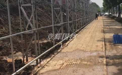 如何保證金屬圍擋的安全性能符合要求？（金屬圍擋安全性能檢測方法）